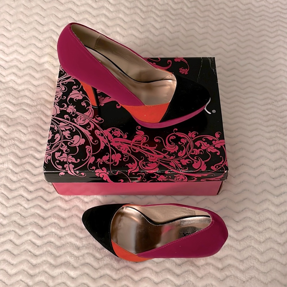 EVERYTHING MUST GO!! Colorblock Heels. Fuchsia/ Orange/ Blk. Sz: 7.5